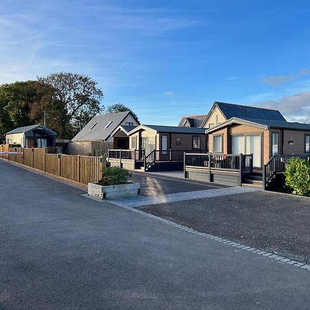 The Pods At Haulfryn Caravan Park Whitford Εξωτερικό φωτογραφία