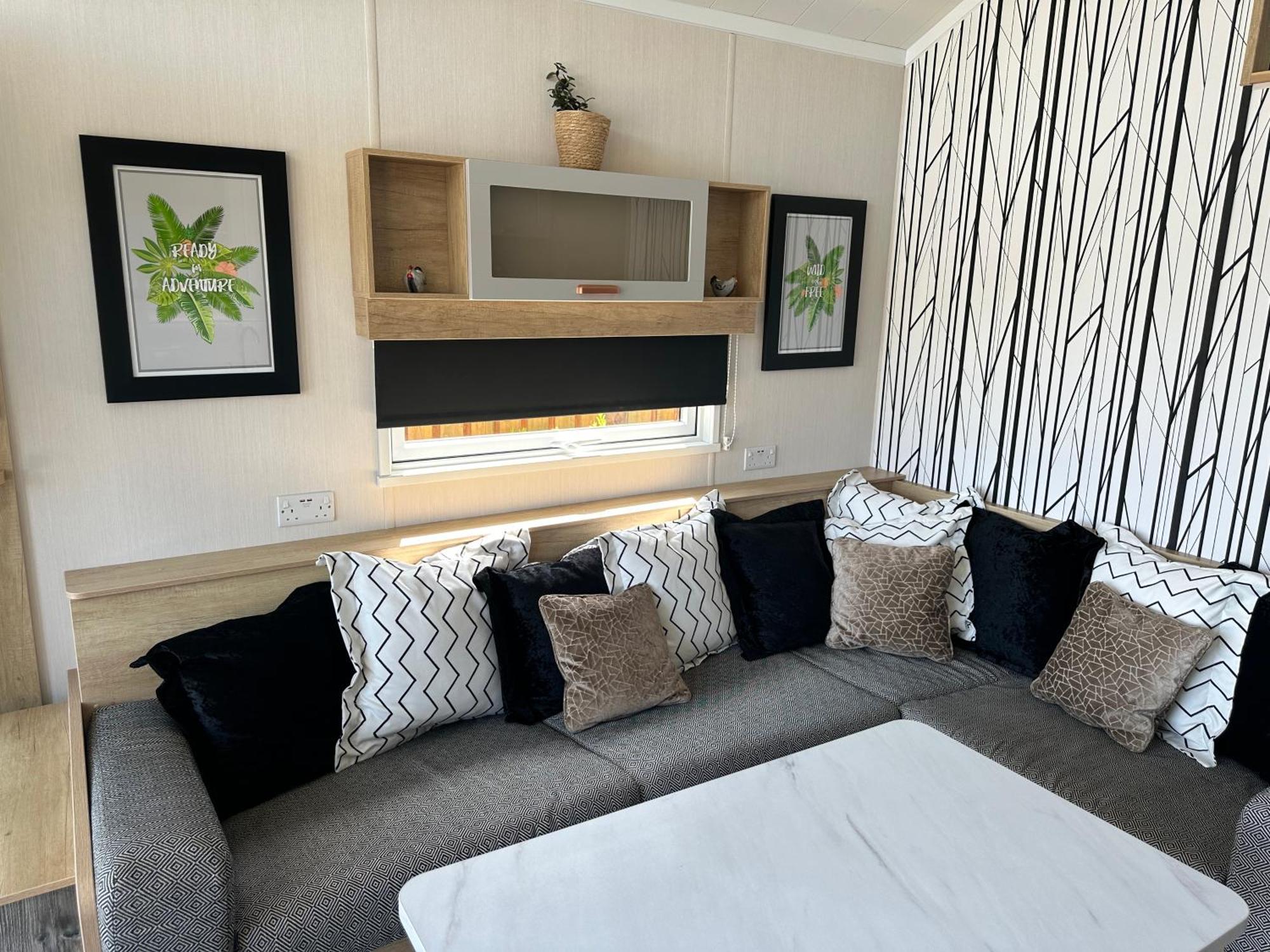 The Pods At Haulfryn Caravan Park Whitford Εξωτερικό φωτογραφία